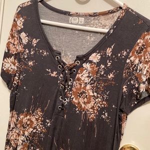 Large hardly used V-neck Tee. Soft thin material.